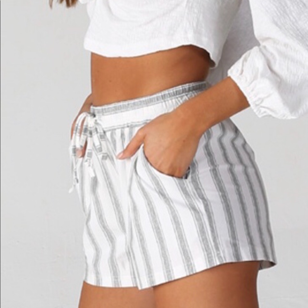 COTTON COMFORTABLE TIE FRONT SHORTS   1 left - Picture 4 of 7